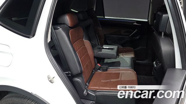 Volkswagen Tiguan 2023 — photo 17