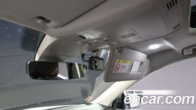 Volkswagen Tiguan 2023 — photo 27