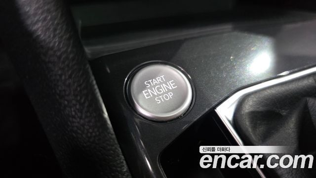Volkswagen Tiguan 2023 — photo 30