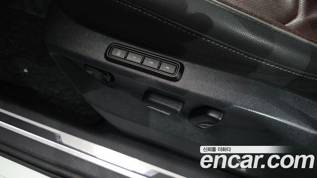 Volkswagen Tiguan 2023 — photo 33