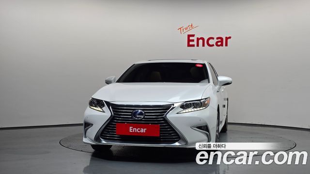 Lexus ES 2017 — photo 3