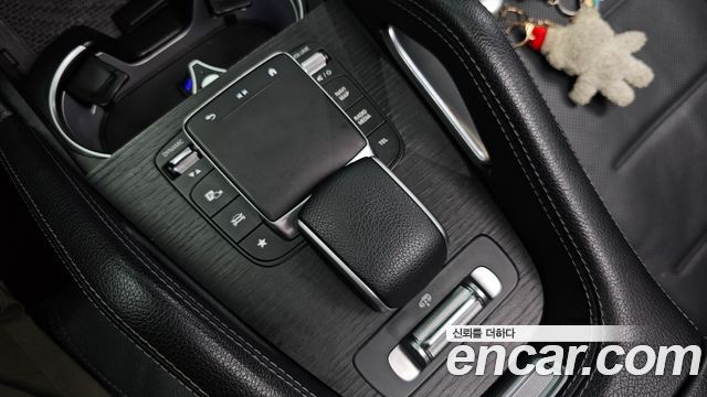 Mercedes-Benz GLE-Class 2024 — photo 24