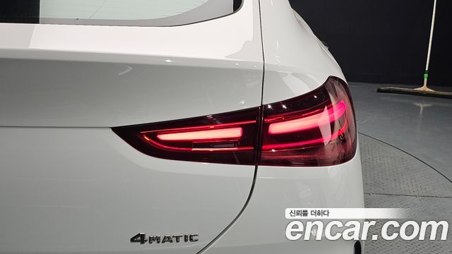 Mercedes-Benz GLE-Class 2024 — photo 9
