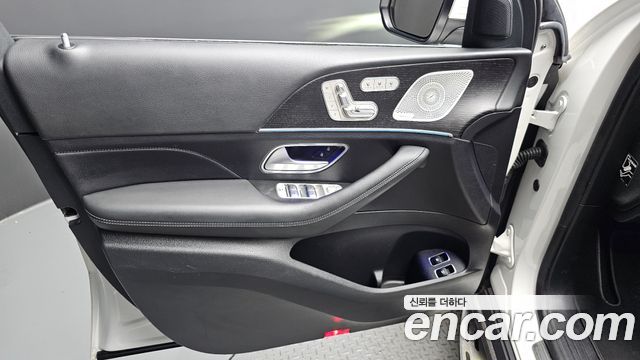 Mercedes-Benz GLE-Class 2024 — photo 27