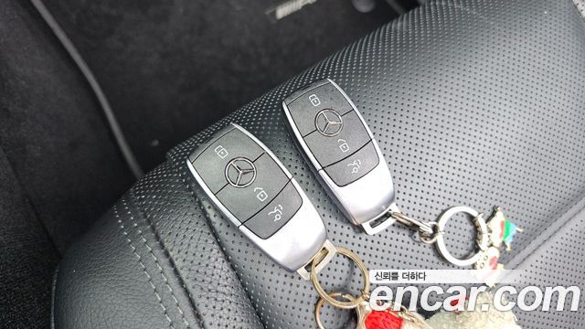 Mercedes-Benz GLE-Class 2024 — photo 30