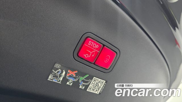 Mercedes-Benz AMG GT 2023 — photo 18