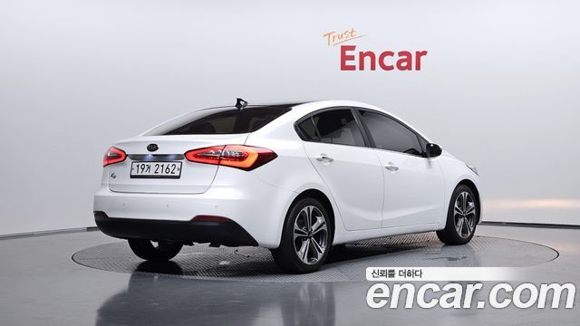 Kia K3 2015 — photo 2