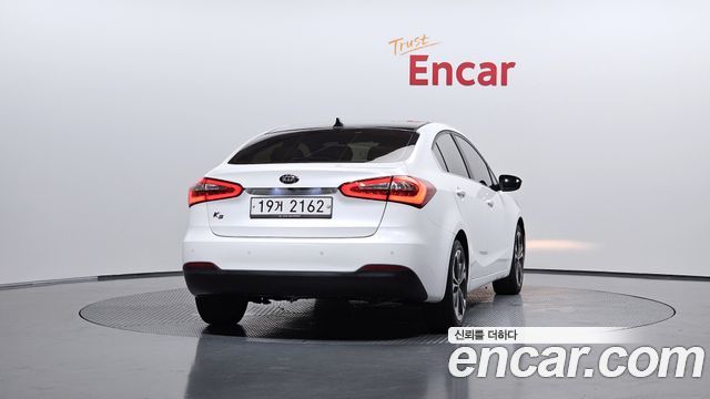 Kia K3 2015 — photo 4