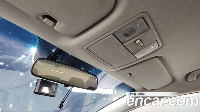 Kia K3 2015 — photo 23