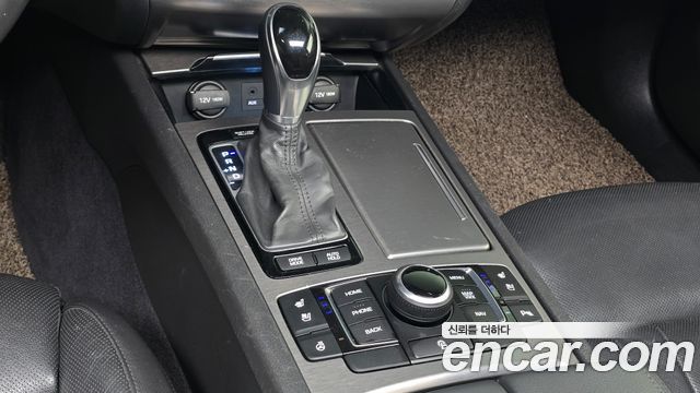 Hyundai Genesis 2016 — photo 9