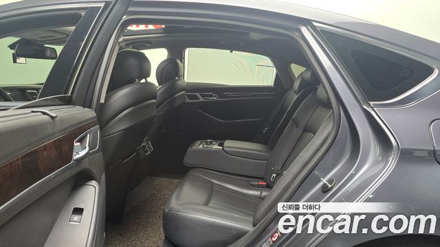 Hyundai Genesis 2016 — photo 12