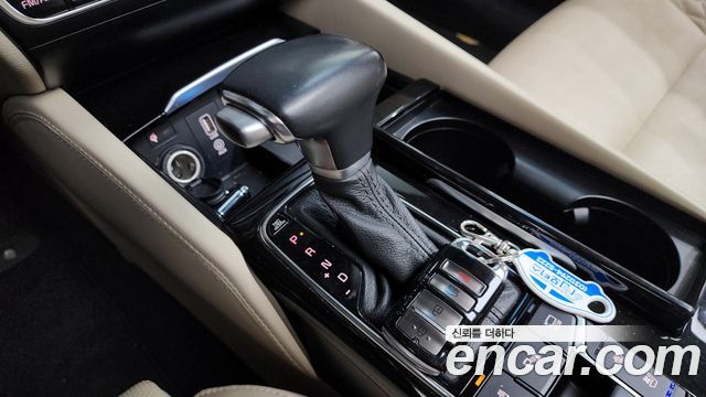 Kia K7 2016 — photo 9