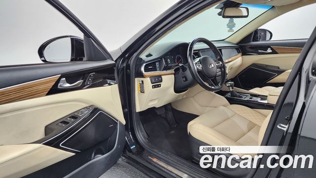 Kia K7 2016 — photo 10
