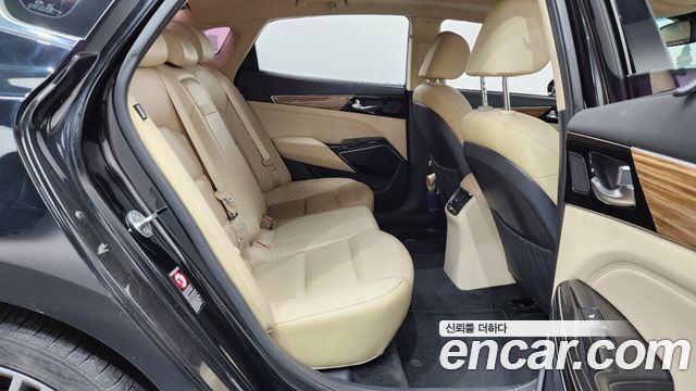 Kia K7 2016 — photo 12