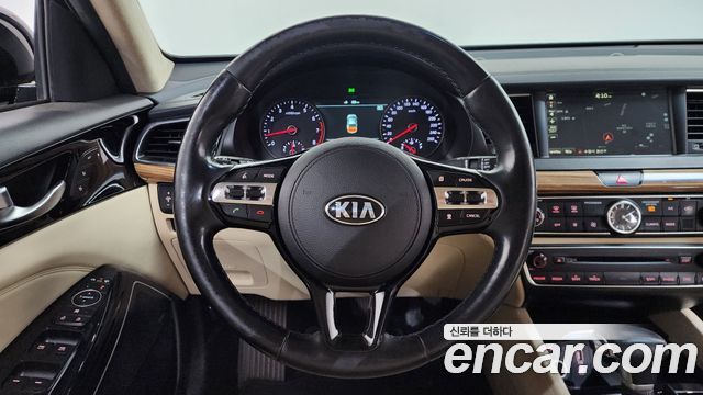 Kia K7 2016 — photo 13