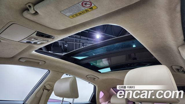 Kia K7 2016 — photo 18