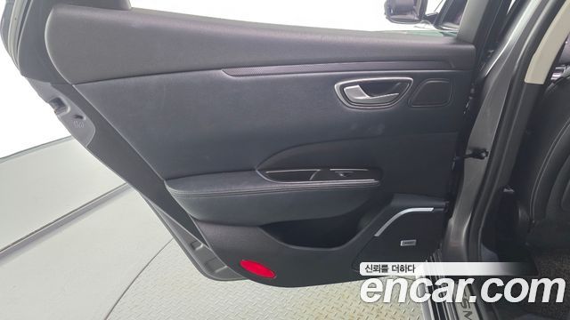 Renault Korea SM6 2016 — photo 15