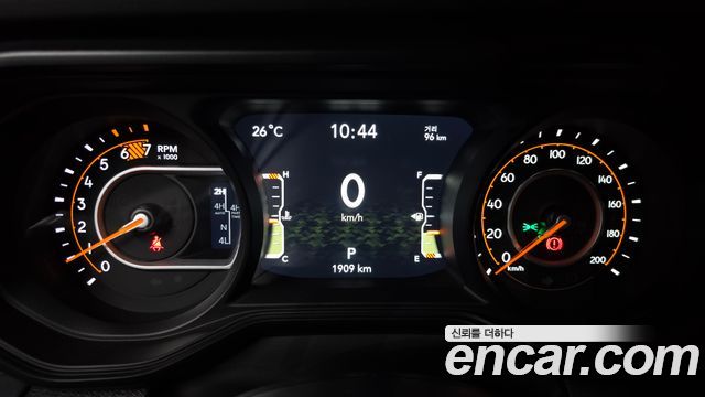 Jeep Wrangler 2026 — photo 11