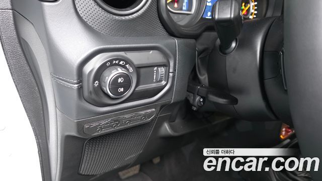 Jeep Wrangler 2026 — photo 28