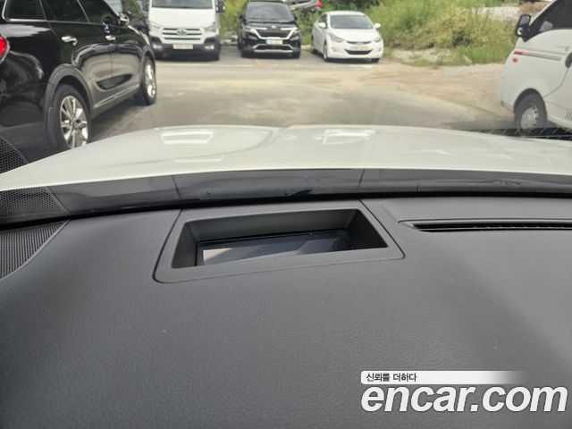 Hyundai Santafe 2023 — photo 13