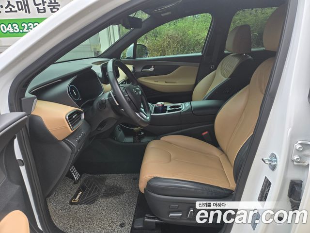 Hyundai Santafe 2023 — photo 16