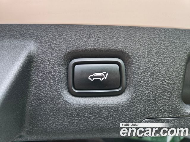 Hyundai Santafe 2023 — photo 19
