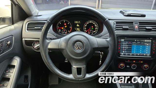 Volkswagen Jetta 2014 — photo 13