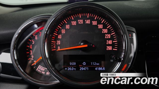 Mini Cooper 2023 — photo 11