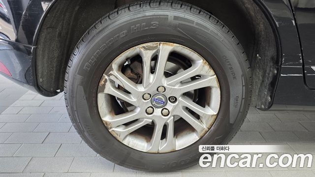 Volvo XC60 2017 — photo 5
