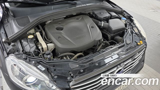 Volvo XC60 2017 — photo 6
