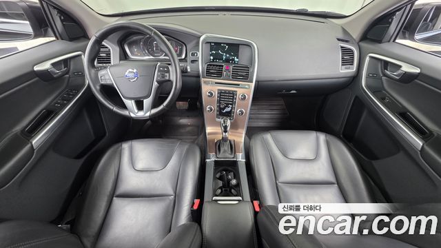 Volvo XC60 2017 — photo 7