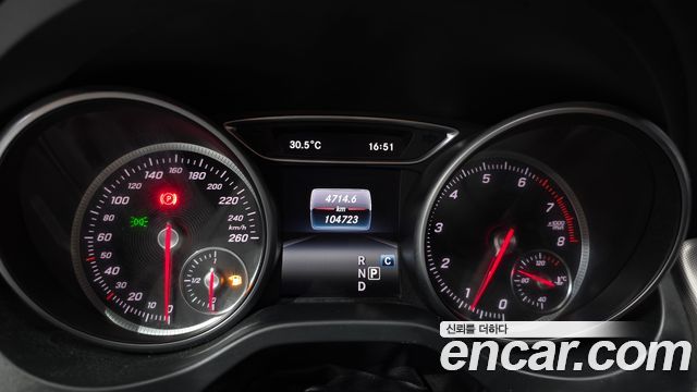 Mercedes-Benz CLA-Class 2018 — photo 11