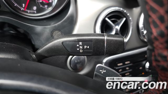 Mercedes-Benz CLA-Class 2018 — photo 12
