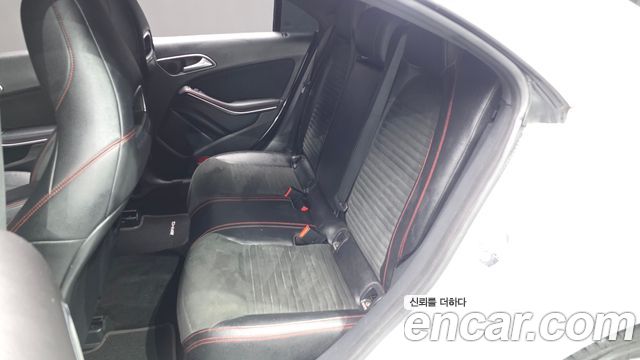 Mercedes-Benz CLA-Class 2018 — photo 18
