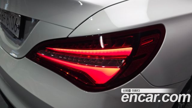 Mercedes-Benz CLA-Class 2018 — photo 9