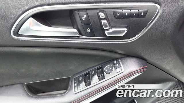 Mercedes-Benz CLA-Class 2018 — photo 27