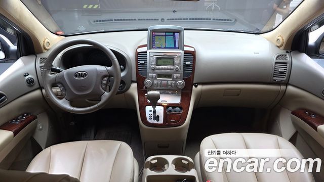 Kia Canival 2009 — photo 7