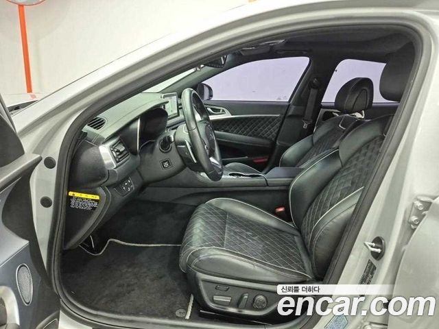 Genesis G70 2018 — photo 11