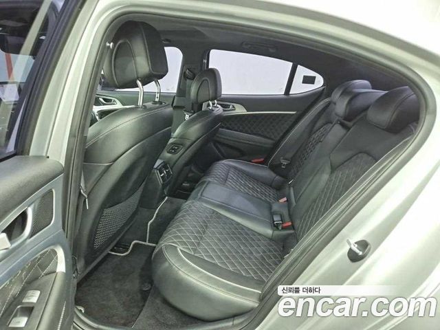 Genesis G70 2018 — photo 12