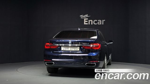 BMW 7-Series 2016 — photo 4