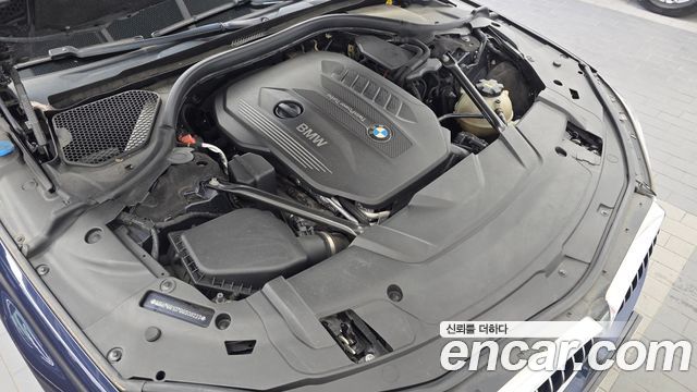 BMW 7-Series 2016 — photo 6