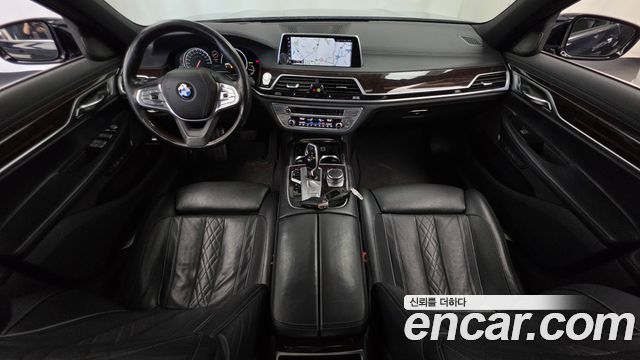 BMW 7-Series 2016 — photo 7