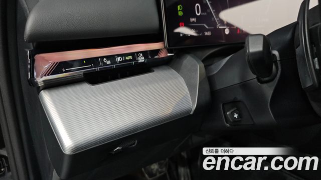 BMW 5-Series 2024 — photo 25
