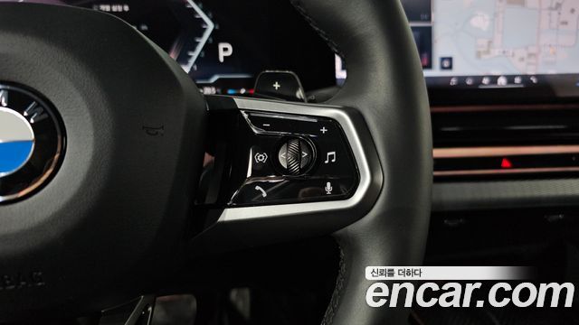 BMW 5-Series 2024 — photo 29