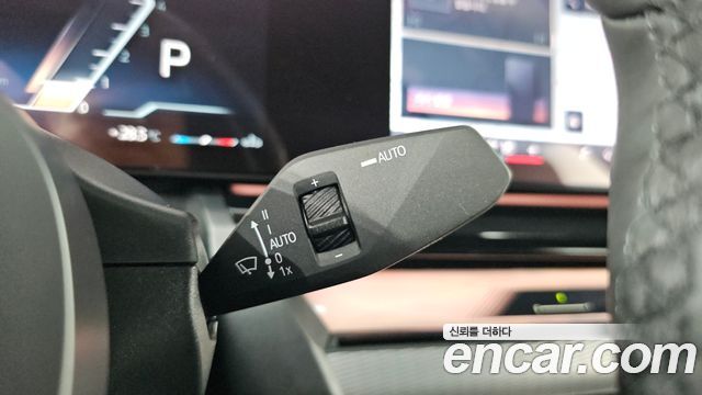BMW 5-Series 2024 — photo 31