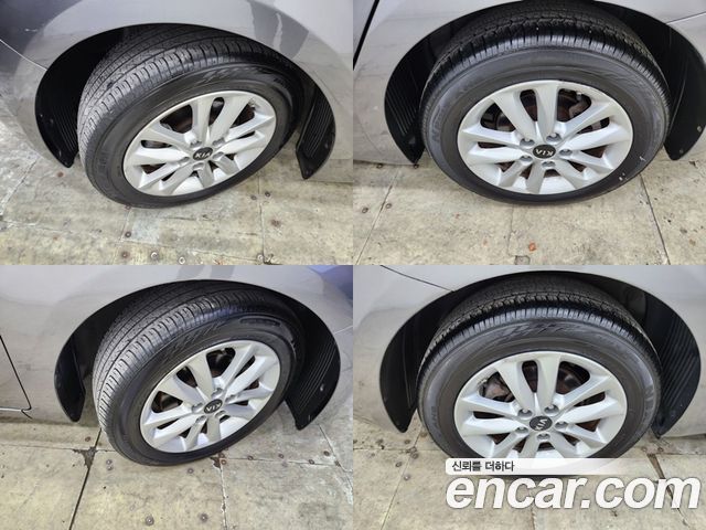 Kia K3 2017 — photo 20
