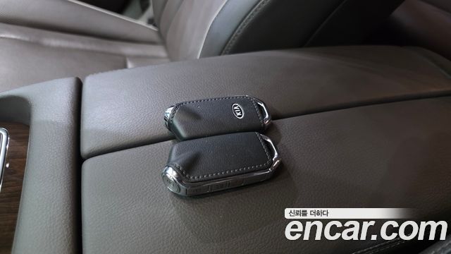 Kia K9 2019 — photo 23