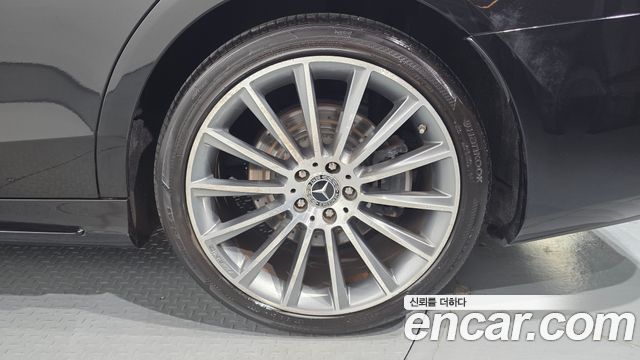 Mercedes-Benz S-Class 2018 — photo 7