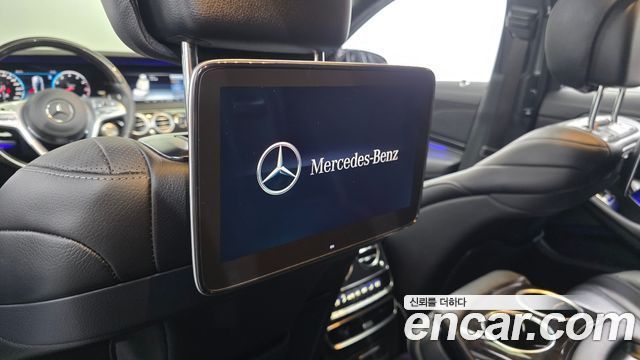 Mercedes-Benz S-Class 2018 — photo 34