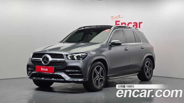 Mercedes-Benz GLE-Class 2021 — photo 1